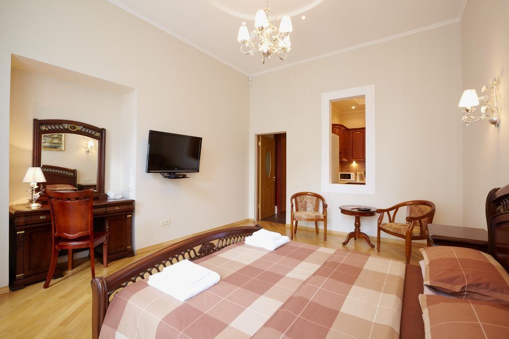 Asao-Apartments Walking Center Zone Lviv Room photo